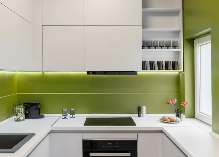 Holt - Out Of The Woods * بوخارست