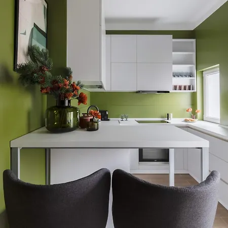 Holt - Out Of The Woods Apartment