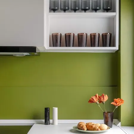 Holt - Out Of The Woods * Bucharest