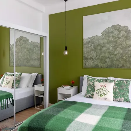 Holt - Out Of The Woods * 부쿠레슈티