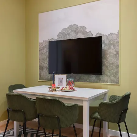 Holt - Out Of The Woods * Bucharest