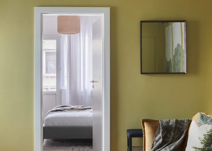 Apartament Holt - Out Of The Woods