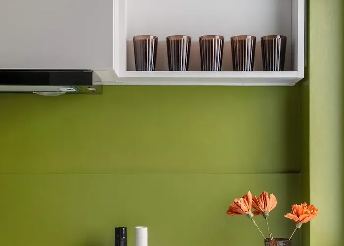 Holt - Out Of The Woods * Bukarest