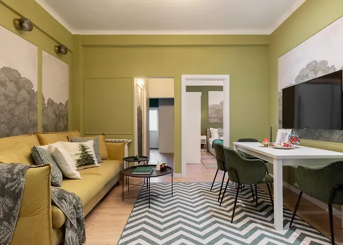 Holt - Out Of The Woods